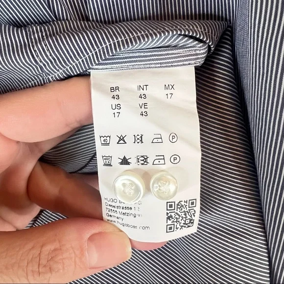 Hugo Boss Men’s Black Label Blue White Striped Shirt Sz 43/17 - Picture 13 of 13